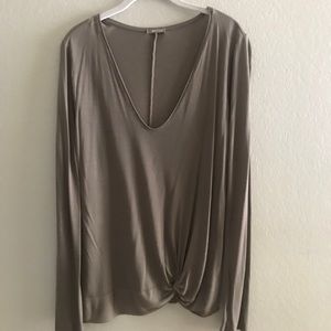 LA Made, cute, slinky top. Size M